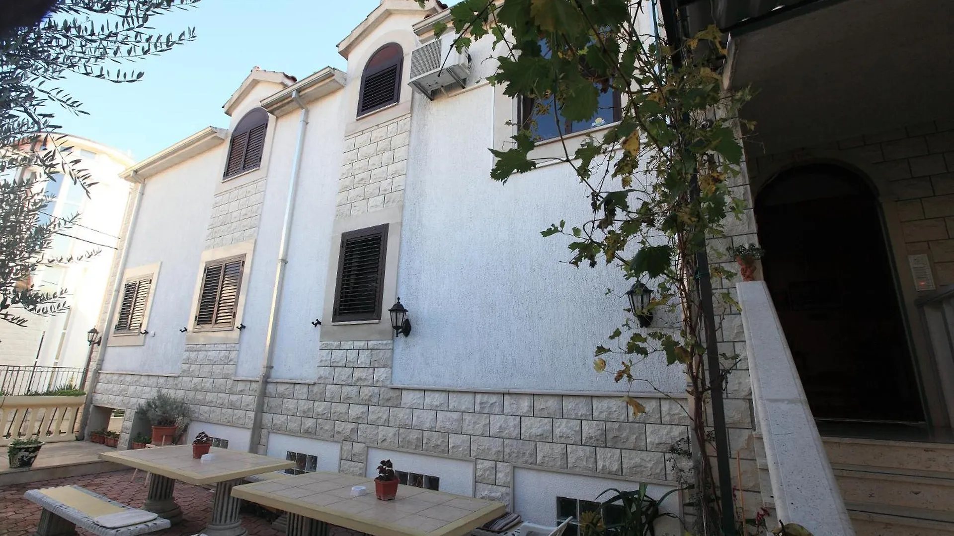 Apartments Sustic Kaštela