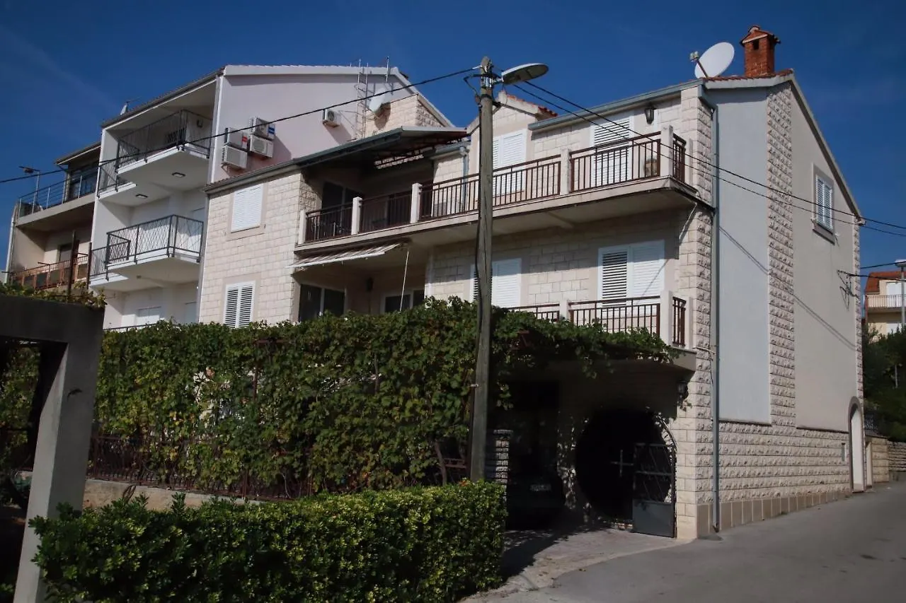 Apartments Sustic Kaštela