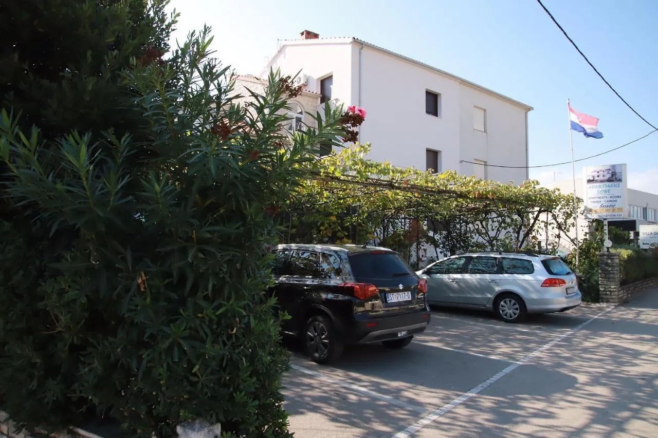 Apartments Sustic Kaštela 0*,